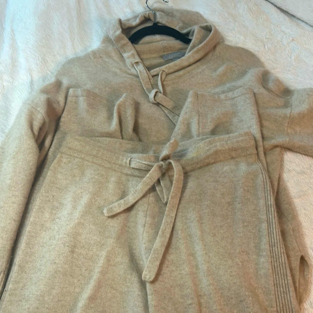 Cashmere set